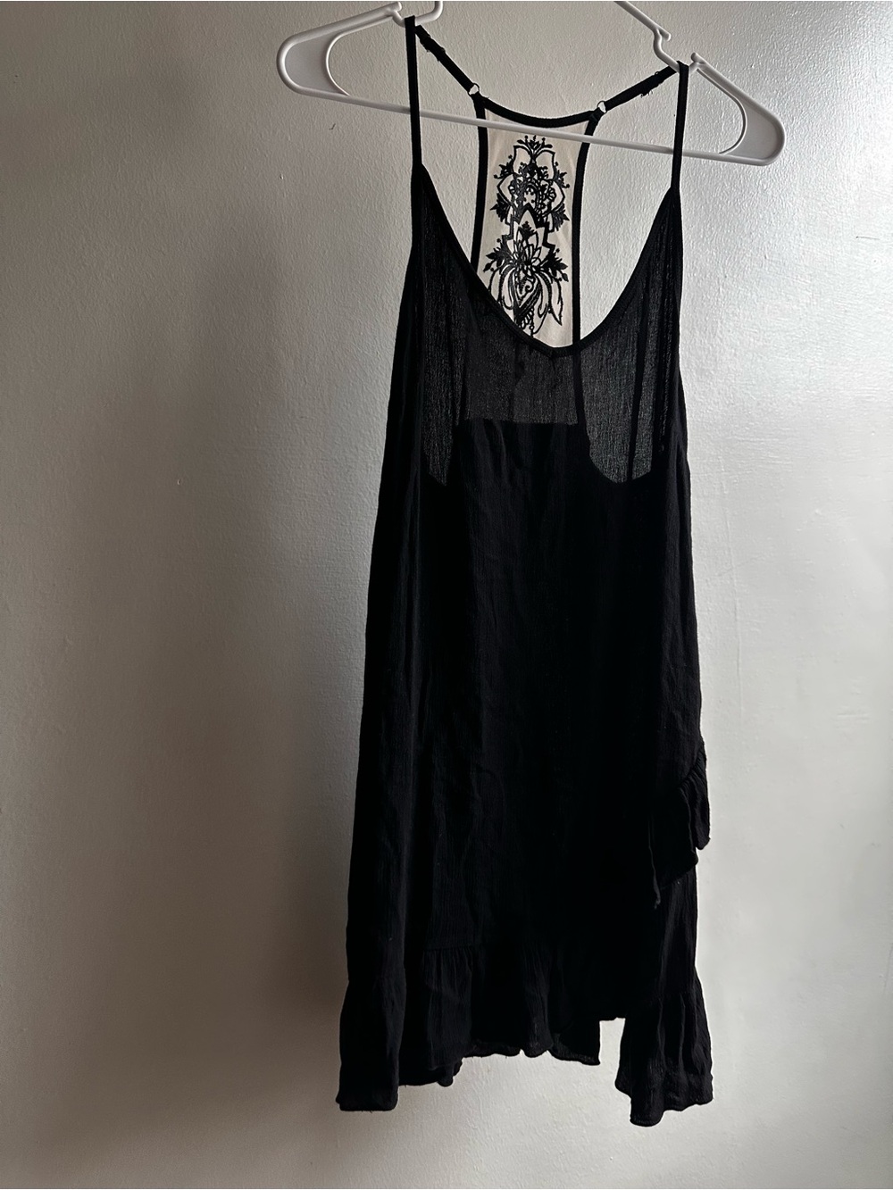 Source Unknown Black V-Neck Mini Dress with Ruffle Hem - Picture 8 of 14
